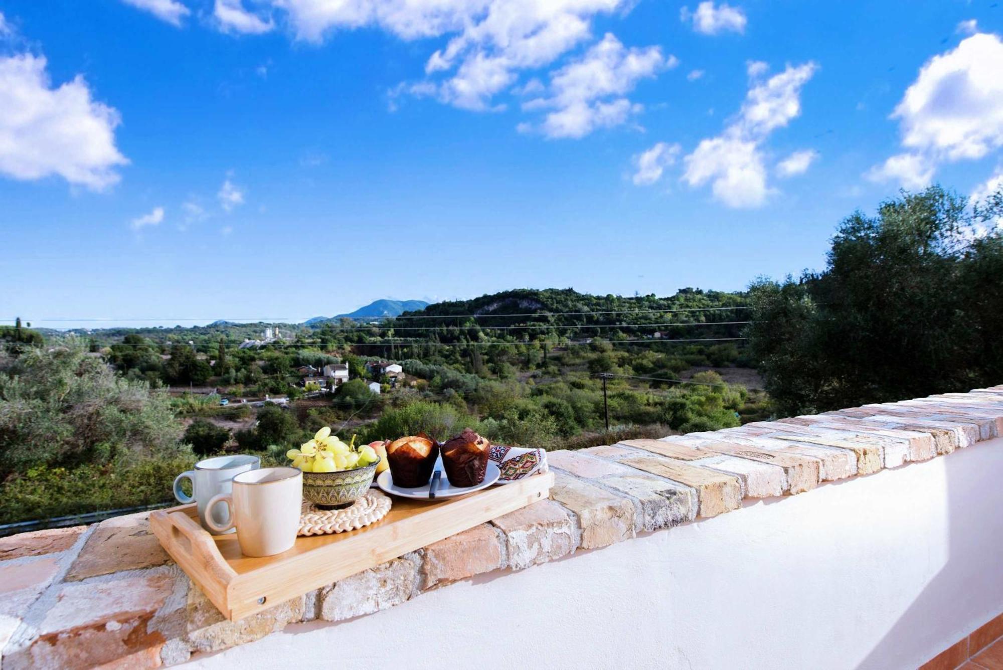 Feriehus Iliopetra House 2 - Corfu Retreat With Jacuzzi Ágios Ioánnis